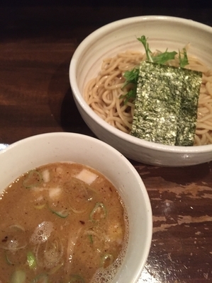 「濃い出汁つけそば、大盛り」@日本橋 製麺庵 なな蓮の写真