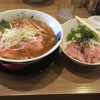 煎り味噌ラーメン(大盛り)＋レアチャーシュー丼