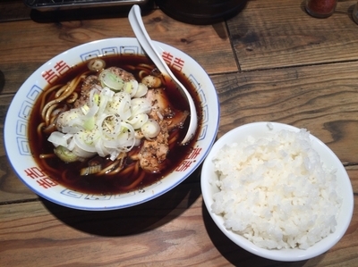 「富山ブラック 元味 ＋ライス 780円＋100円」@えびすこの写真