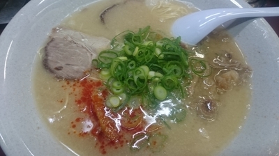 「スジ、固め」@博多長浜らーめん みよしの写真