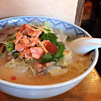 「冬みそたんめん900円＋大盛100円」@らーめん でくの坊の写真