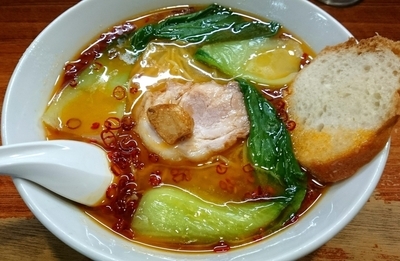 「ペペロンチーメン 800円」@えるびすの写真