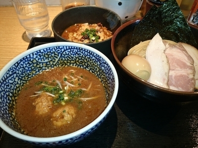 「特製濃厚魚介つけ麺」@麺屋 一燈の写真