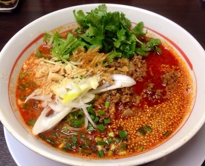 「担々麺A（細麺）780円トッピングパクチー120円」@丸直の写真