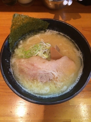 「鶏骨塩ラーメン」@麺屋 晴星 新小岩店の写真