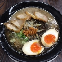 黒龍ラーメン（全部のせ）