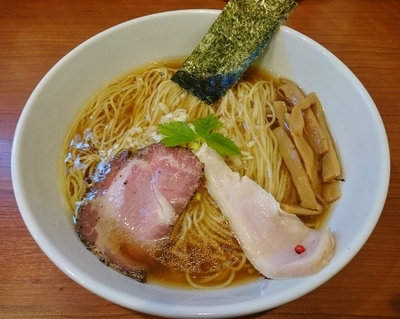 「醤油らーめん（大盛） 850円」@中華そば 七麺鳥の写真