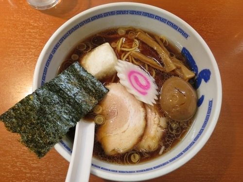 醤油らーめん+味玉+揚げ餅※正月サービス