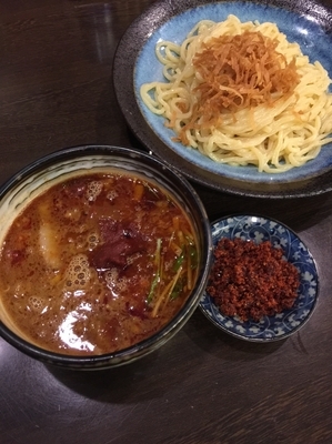 「旨辛つけ麺 3辛 辛味トッピング 880円+？」@つけそば 麺彩房 五反田店の写真