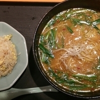 旨辛味噌鶏ワンタン