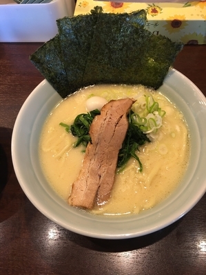 「塩ラーメン」@吟家 富里店の写真