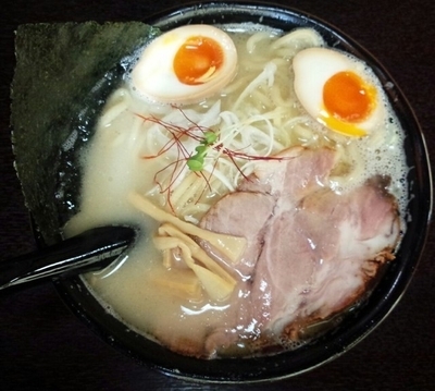 「昼15食限定鶏白湯750円大盛100円増」@塩結びの写真