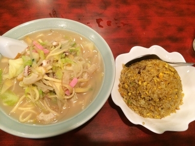 「ちゃんぽんセット（小ちゃんぽん、半カレーチャーハン）1100円」@雲仙楼の写真