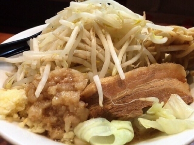 「ラーメン(680円)」@ラーメン 肉を喰らえ！！ 日吉総本店の写真