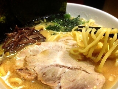 「ラーメン(650円)」@横浜家 西口店の写真