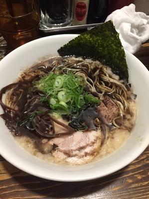 「黒とんこつ」@麺屋じょーだんの写真