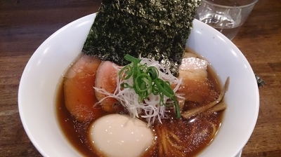 「特製醤油拉麺」@創作麺工房 鳴龍の写真