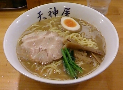 「醤油らーめん」@秋葉原ラーメン 天神屋 秋葉原本店の写真