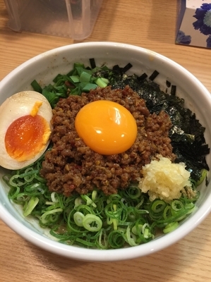 「台湾まぜそば麺少なめ味玉半分付き 780円」@麺屋 こころ 大岡山本店の写真