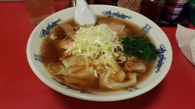 「ワンタンメン」@中華料理 源助の写真