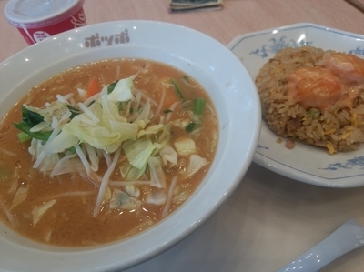 「ラーメンセット改味噌ラーメン&エビマヨ炒飯」@ポッポ 東大和店の写真