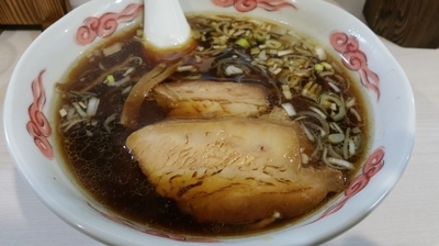 「醤油旨味ラーメン『ごまんえつ』 (850円)」@めん処 土田八の写真
