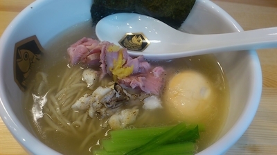 「味玉真鯛らーめん（￥９００）＋雑炊丼（小）（￥２００）」@真鯛らーめん 麺魚の写真