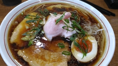 「中華そば＋ミニ海鮮丼」@寿製麺よしかわ 川越店の写真