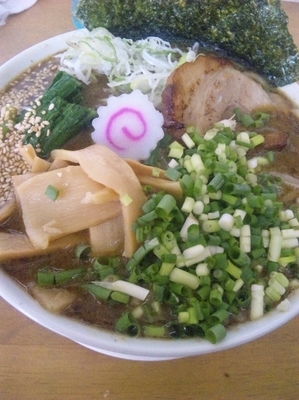 「豚骨ラーメン」@MENYA 食い味の道有楽の写真