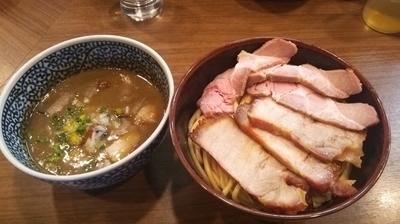 「激濃煮干つけめん中盛チャーシュー」@煮干しつけ麺 宮元の写真