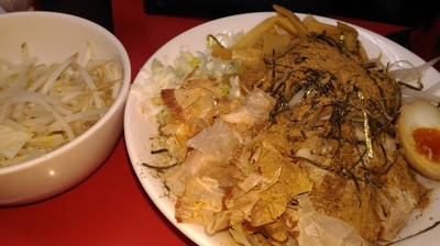 「たれそば（だったかな？）＋野菜チョイ増し＋山椒」@びんびん豚の写真