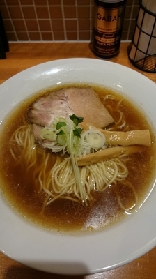 「丸鶏の醤油らーめん  ７５０円」@らーめんキッチン いいづかの写真