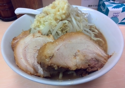 「ラーメン(野菜少なめ・にんにく)」@自家製ラーメン 大者の写真