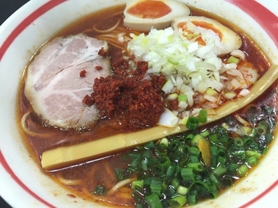 「旨辛らーめん850円、味玉100円」@自家製麺SHINの写真