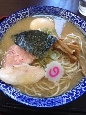 「濃厚鶏煮干そば＋味玉」@芳醇煮干 鈴木ラーメン店の写真