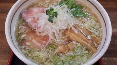 「週末限定 塩らぁめん」@SPORTS DINING REGISTAの写真