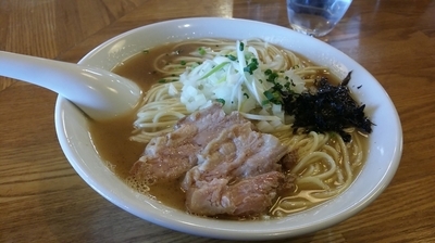 「煮干しそば750円（大盛り分無料280g)」@中村屋総本山の写真