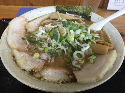 「ラーメン、豚増し、ネギ増し」@つけめん・らあめん 福は内の写真