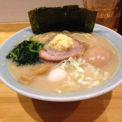 「塩豚骨味玉ラーメン」@正栄家の写真