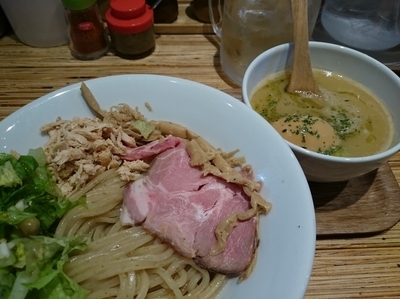 「鶏つけソバ800円＋ナマイキチキン400円」@NOODLE STOCK 鶴おかの写真