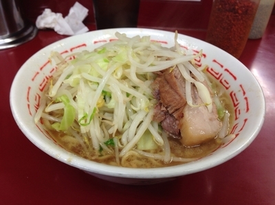 「小ラーメン（ニンニク少なめ）700円」@ラーメン二郎 相模大野店の写真