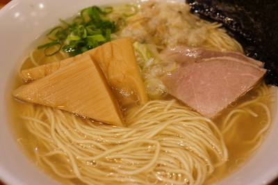 「端麗貝潮ラーメン」@鮮魚らーめん 五ノ神水産の写真