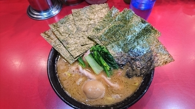 「ラーメン中盛+のり+味玉【870円】」@家系総本山 ラーメン吉村家の写真