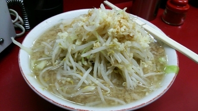 「小らーめん（ヤサイニンニクカラメ）」@ラーメン二郎 京急川崎店の写真
