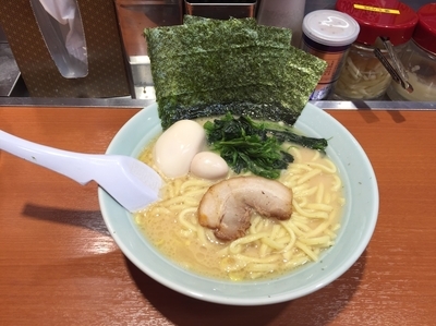 「味玉醤油ラーメン」@横浜家系ラーメン 新宿小滝橋 魂心家の写真