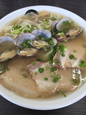 「塩あさりラーメン」@伊藤商店 多賀城店の写真