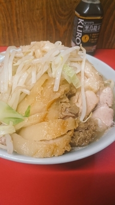 「ラーメン  小 豚入り」@ラーメン二郎 新潟店の写真