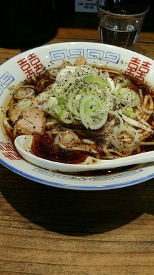 「富山ブラック  新味(大盛)」@えびすこの写真