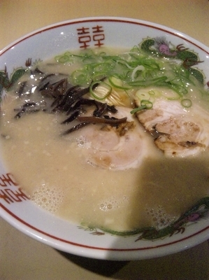 「ラーメン」@博多だるまJAPAN イオンモール幕張新都心店の写真