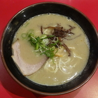 塩とんこつらーめん